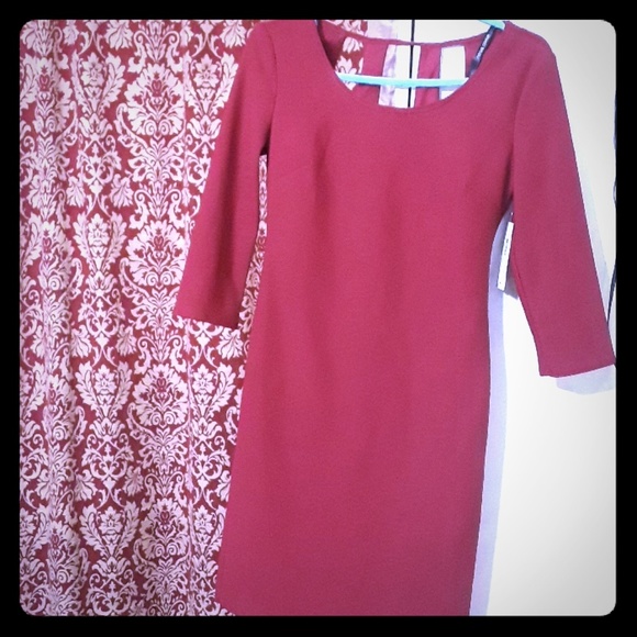 Dress - Picture 1 of 2